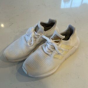 size 10 white adidas sneakers